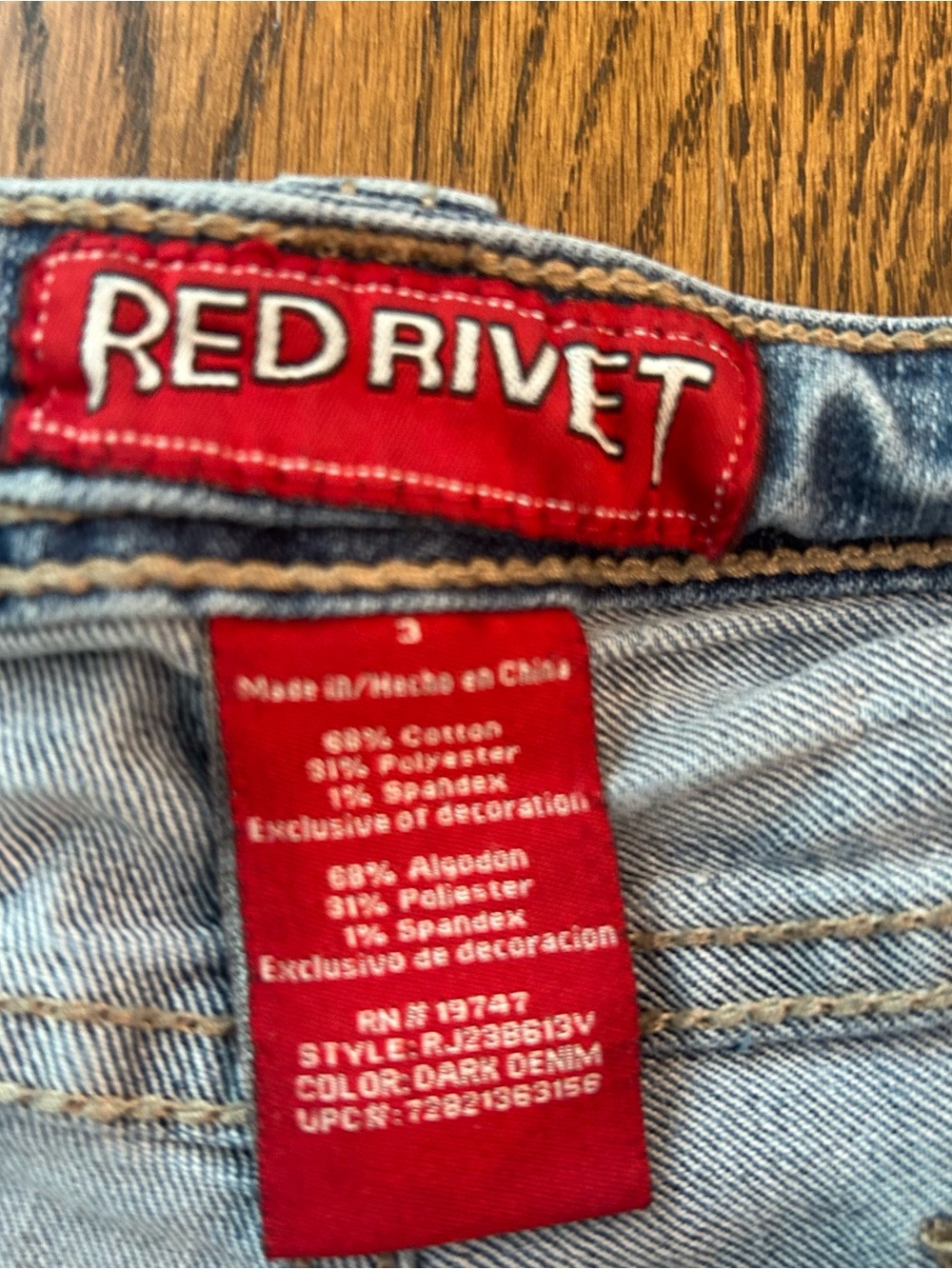 Y2K Red Rivet Embellished Low Rise Shorts - Picture 2 of 8